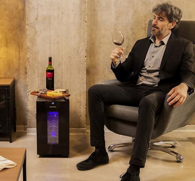 Cecotec Wine Cooler Black 8 Bottles